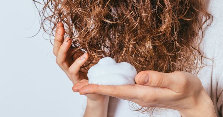 7 Ways to Manage Wavy hair